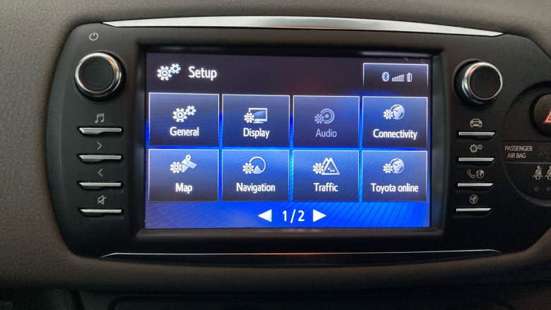 Toyota Yaris 1.5 VVT-i Icon Tech 5dr Petrol Hatchback